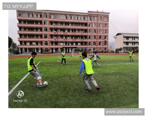 足球明星在赛季间隙如何安排假期生活与训练计划探讨